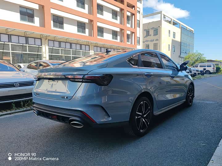 Фото 7 - Geely Binrui