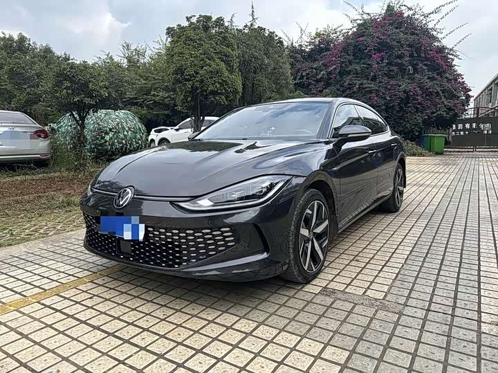 Фото 1 - Volkswagen Lamando L