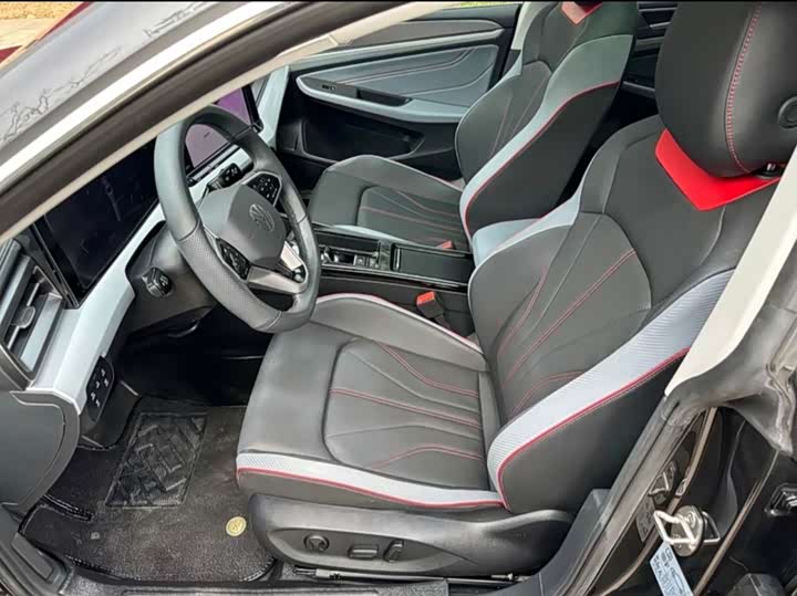 Фото 8 - Volkswagen Lamando L