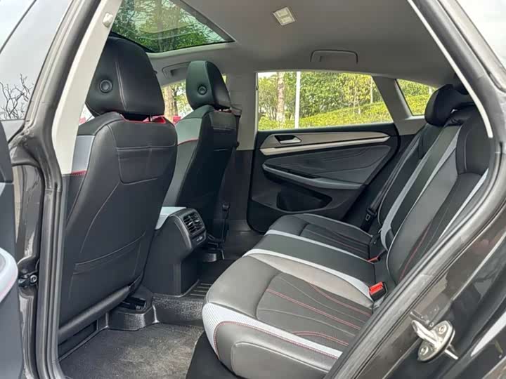 Фото 9 - Volkswagen Lamando L