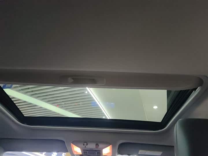 Фото 18 - Toyota Wildlander