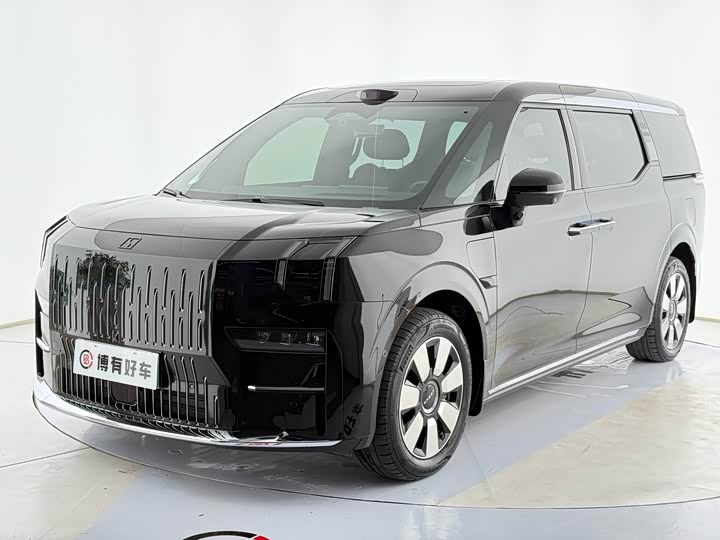 Фото 1 - Zeekr 009