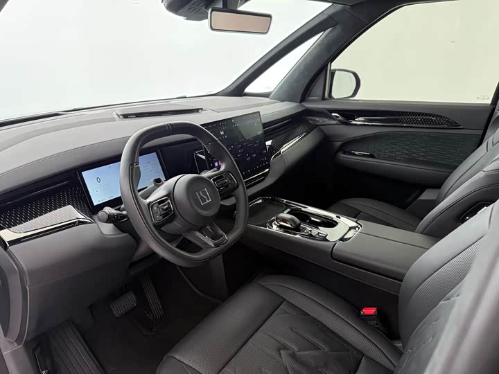 Фото 6 - Zeekr 009