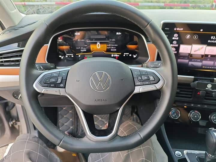 Фото 3 - Volkswagen Bora