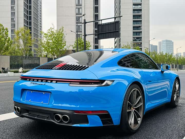 Фото 6 - Porsche 911