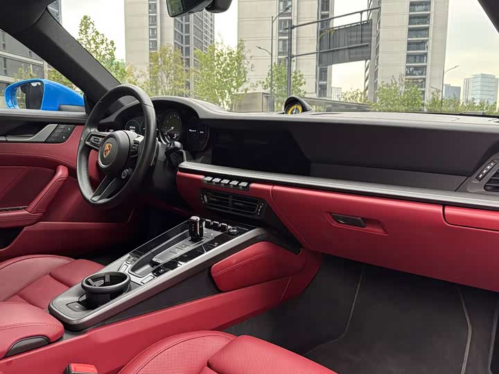 Фото 8 - Porsche 911