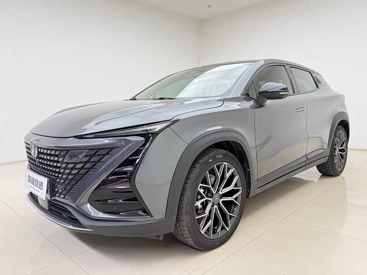 Фото 1 - Changan UNI-T