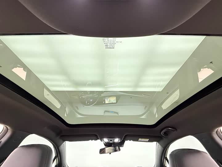 Фото 12 - Changan UNI-T