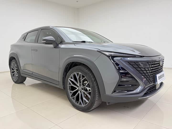 Фото 3 - Changan UNI-T