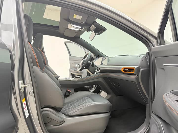 Фото 8 - Changan UNI-T