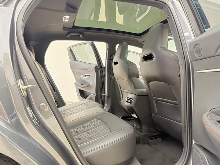 Фото 9 - Changan UNI-T