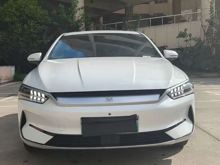 Фото 2 - BYD Qin Plus