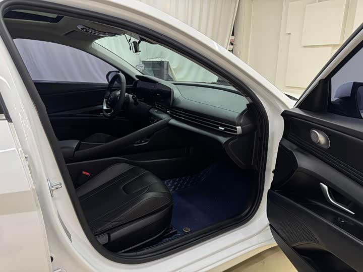 Фото 10 - Hyundai Elantra N line