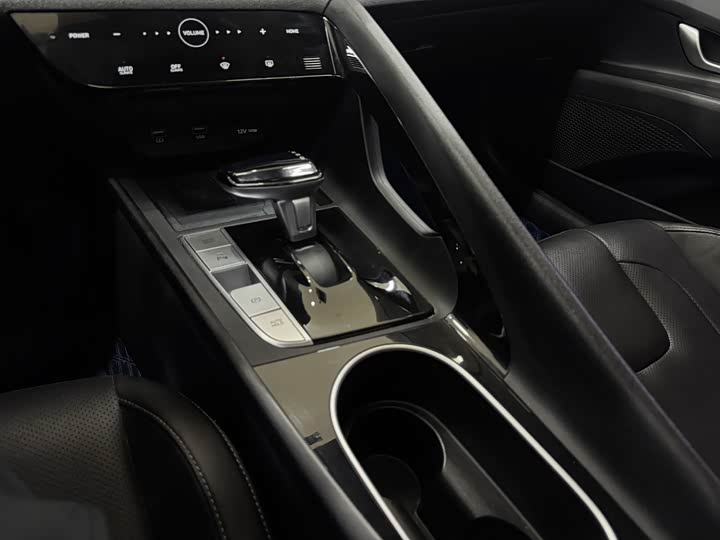 Фото 13 - Hyundai Elantra N line