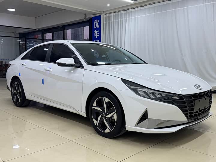Фото 3 - Hyundai Elantra N line