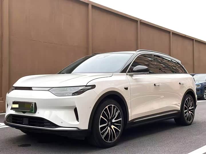 Фото 1 - Leapmotor C11