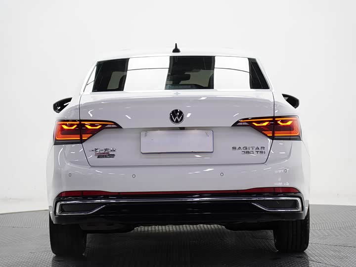 Фото 4 - Volkswagen Sagitar L