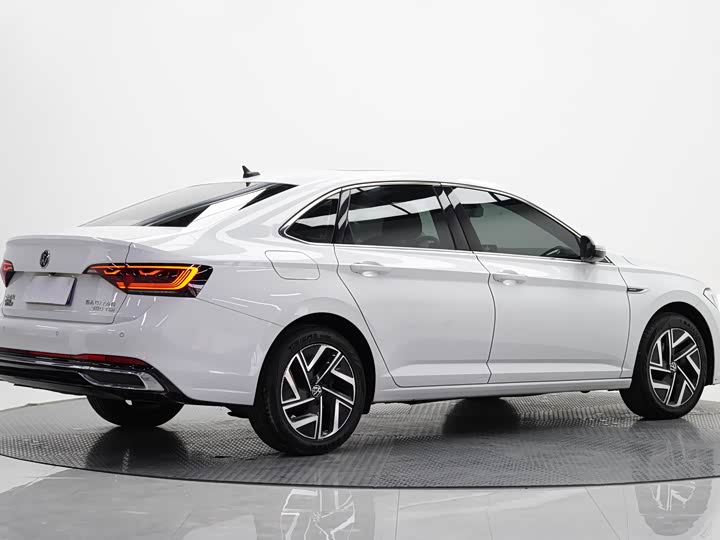 Фото 5 - Volkswagen Sagitar L