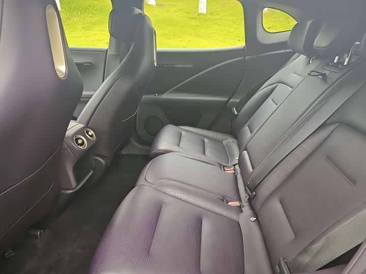 Фото 6 - Avatr 07