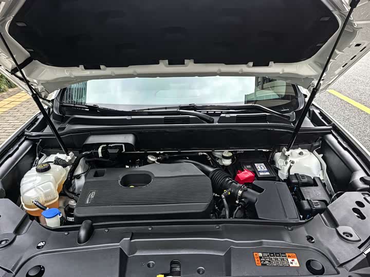 Фото 12 - Lincoln Nautilus