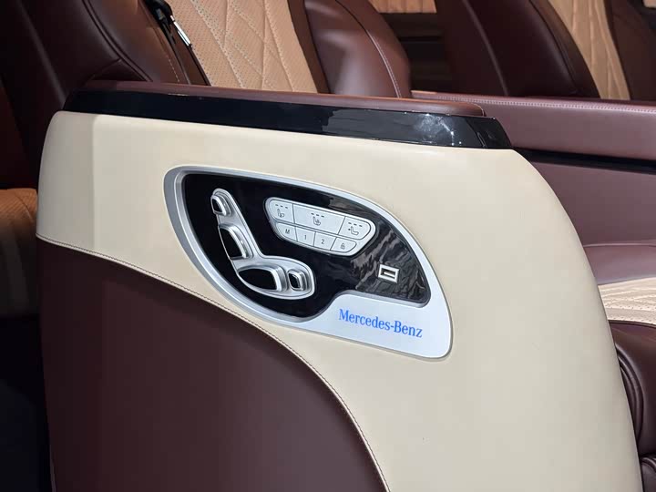 Фото 15 - Mercedes-Benz Vito