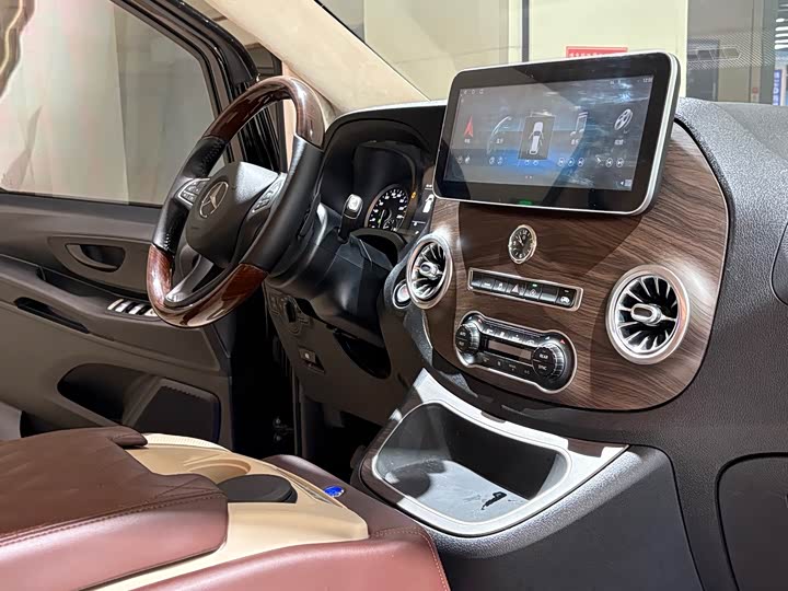 Фото 22 - Mercedes-Benz Vito