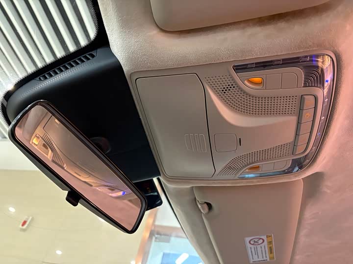 Фото 28 - Mercedes-Benz Vito