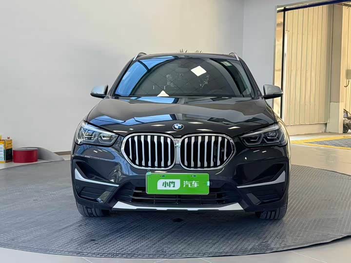 Фото 2 - BMW X1
