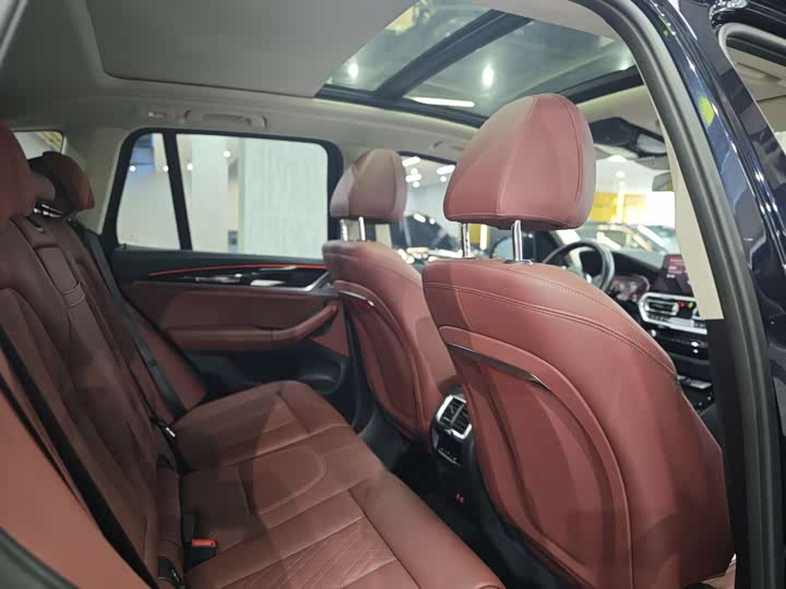 Фото 12 - BMW X3