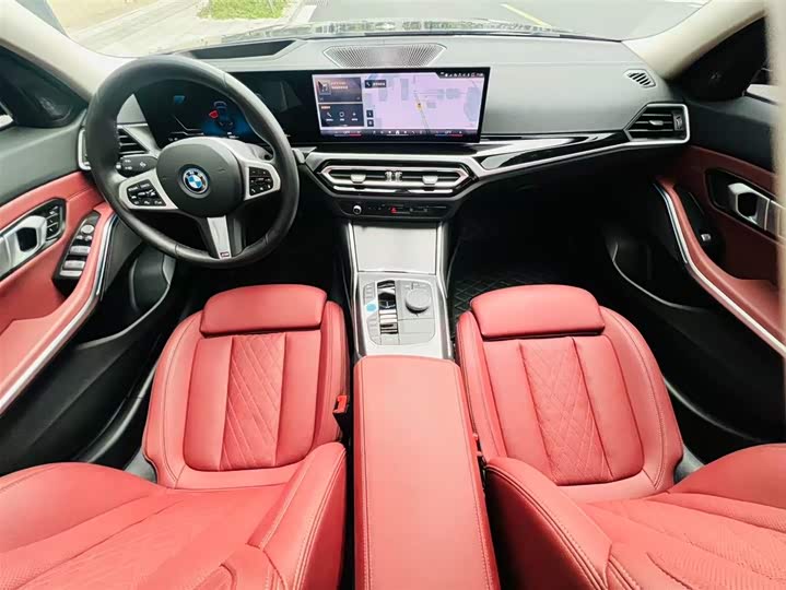 Фото 15 - BMW i3