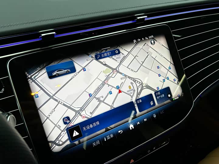 Фото 16 - Mercedes-Benz E-Class