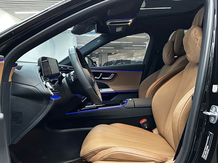 Фото 9 - Mercedes-Benz E-Class