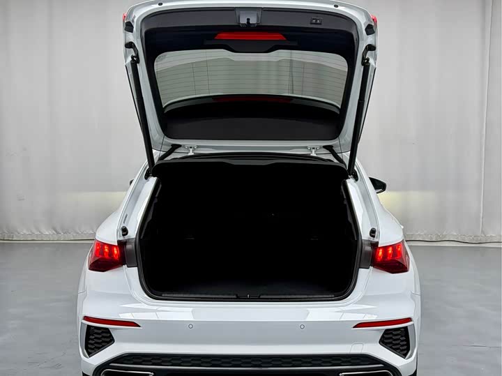 Фото 14 - Audi A3