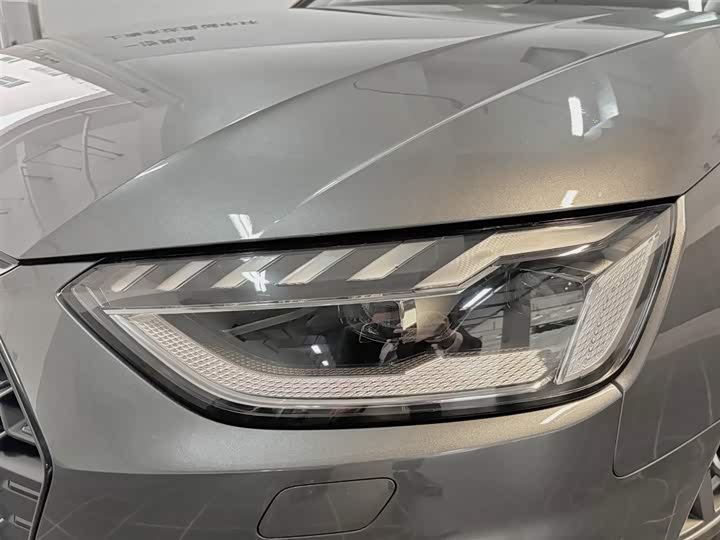 Фото 15 - Audi S4