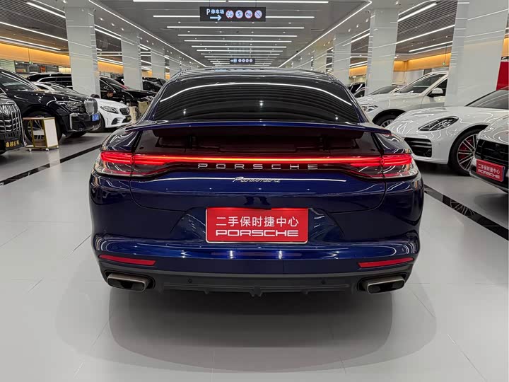 Фото 5 - Porsche Panamera