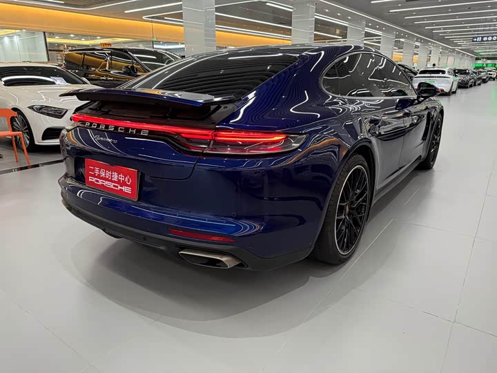Фото 6 - Porsche Panamera