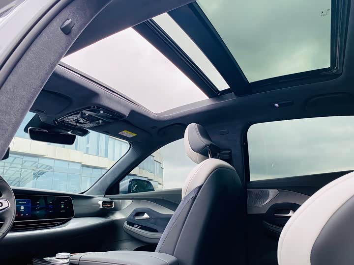 Фото 18 - BAIC Arcfox Alpha S