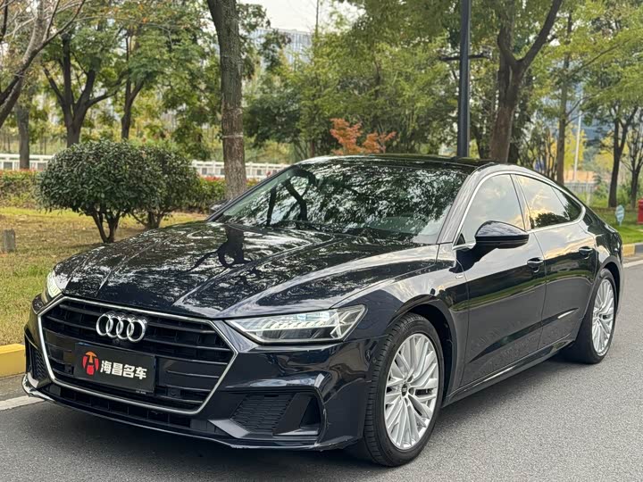 Фото 1 - Audi A7