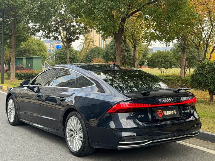 Фото 4 - Audi A7