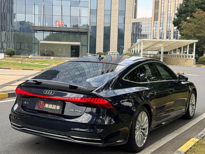 Фото 6 - Audi A7