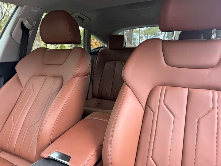 Фото 8 - Audi A7