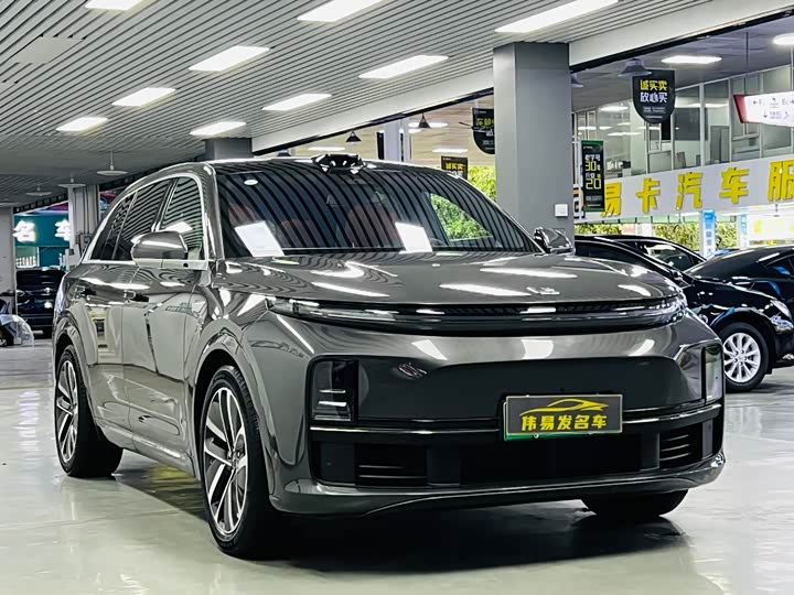 Фото 2 - LiXiang L7