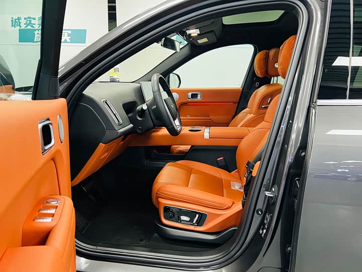 Фото 8 - LiXiang L7