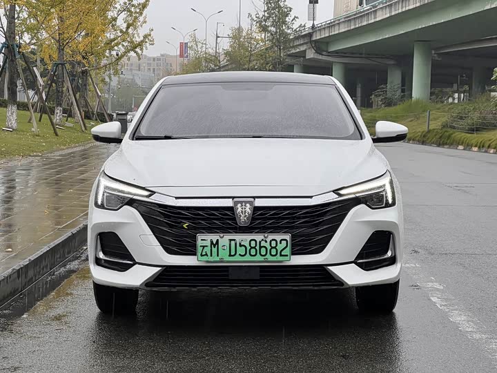 Фото 2 - Roewe i6 Max EV