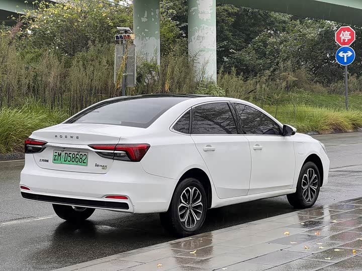 Фото 4 - Roewe i6 Max EV