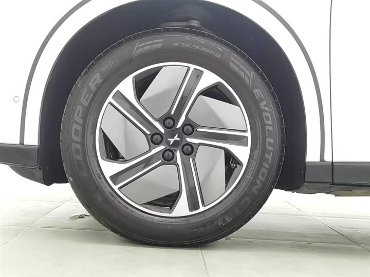 Фото 17 - XPeng G6