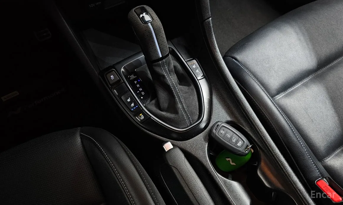 Фото 9 - Hyundai Veloster