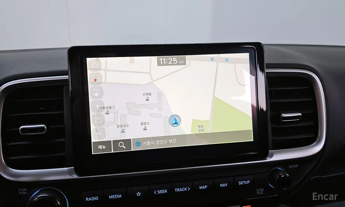 Фото 16 - Hyundai Venue