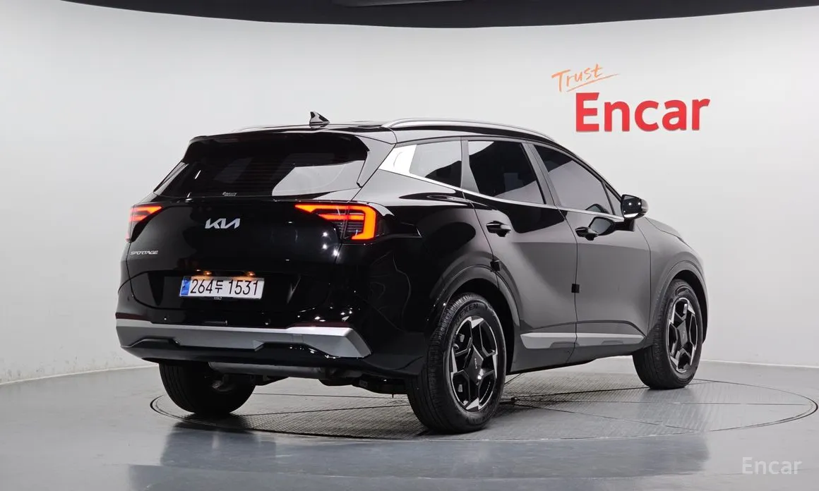 Фото 2 - Kia Sportage