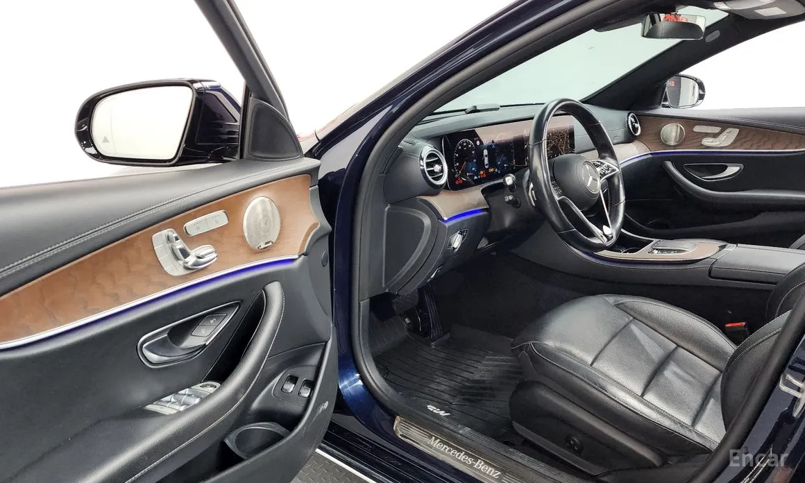 Mercedes-Benz E-Class 2016 E300e 4MATIC Exclusive